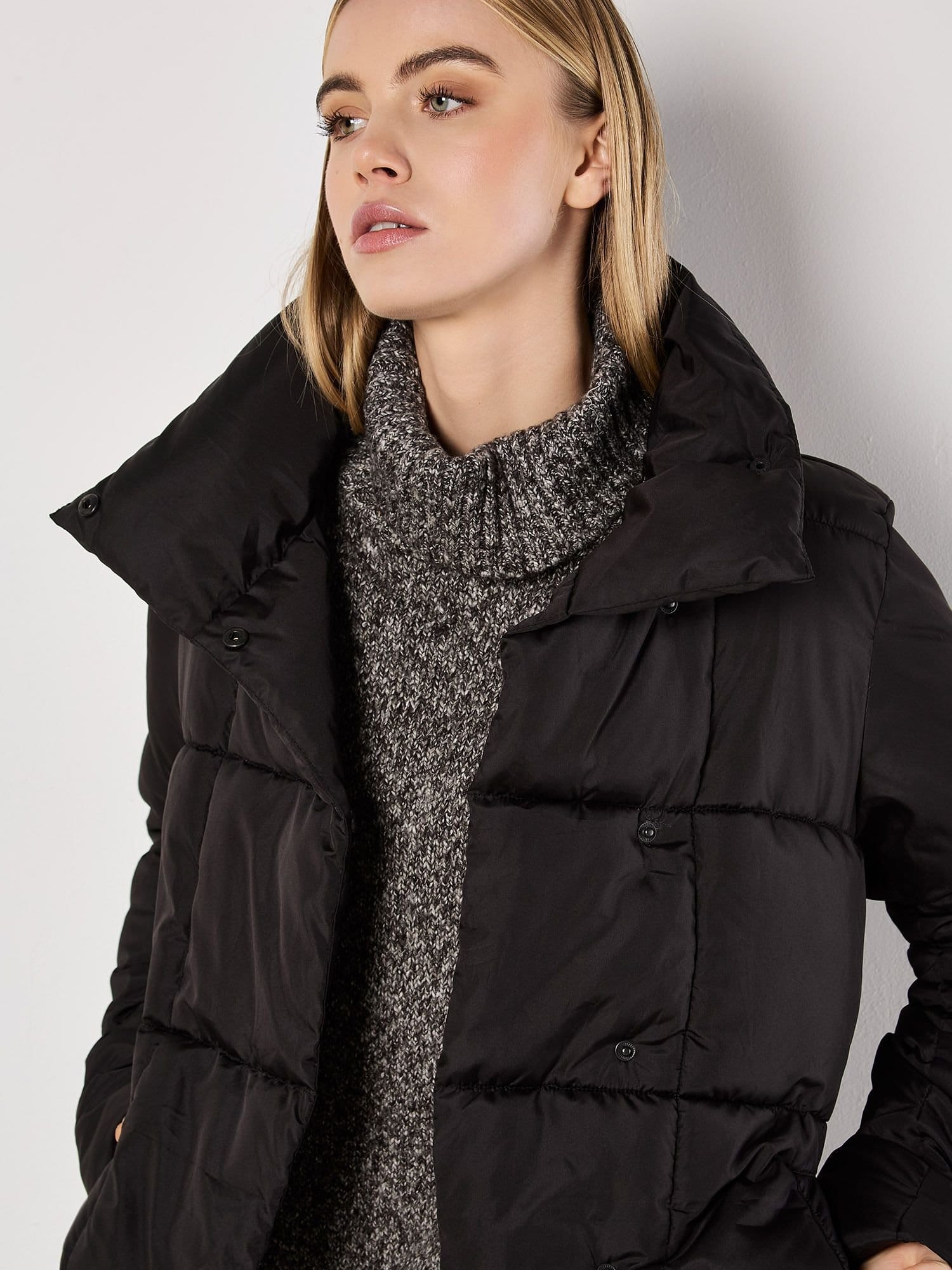 Apricot Apricot Women's Quilted Puffer Jacket in Black - 4