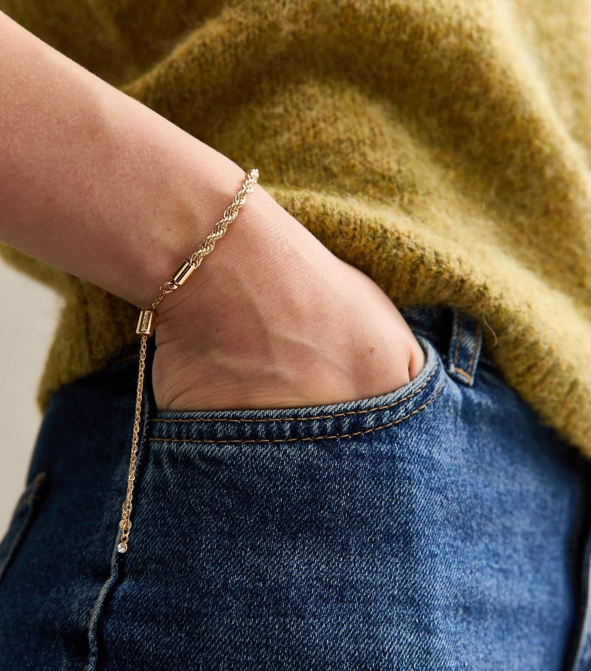 New Look New Look Gold Tone Rope Chain Toggle Bracelet