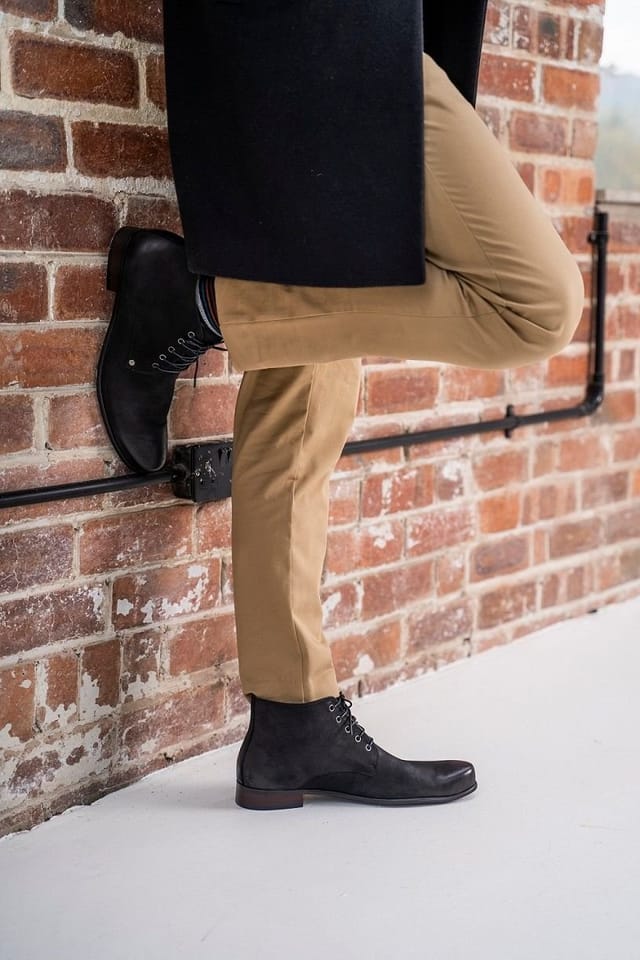 Alexander Pace Alexander Pace Men's 'Kenley' Premium Leather Chukka Boots in Black - 3