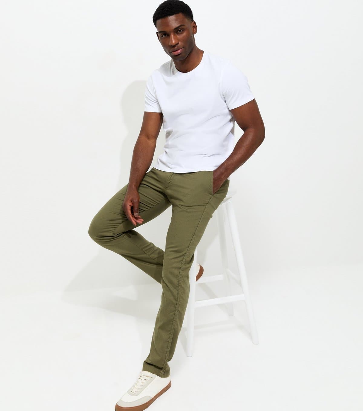jack & jones Men's Regular Cotton Rich Dark Green Slim Drawstring Trousers Jack & Jones New Look