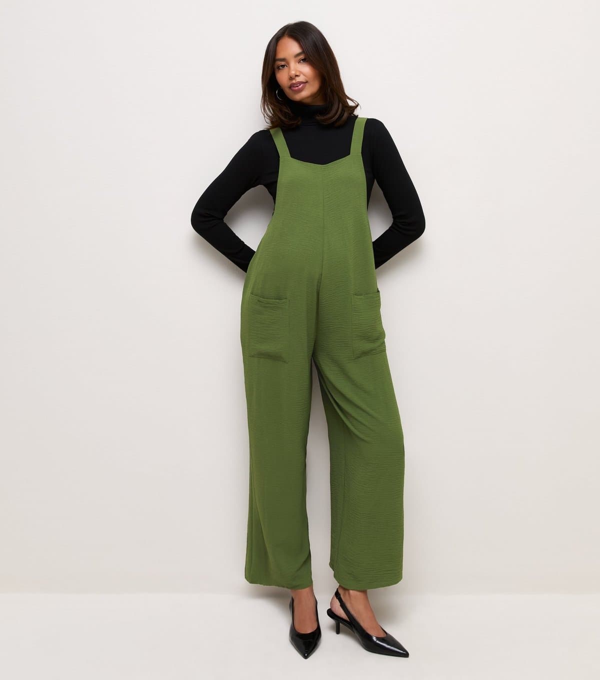 New Look Women's Maternity Dark Green Crinkle Texture Jumpsuit New Look