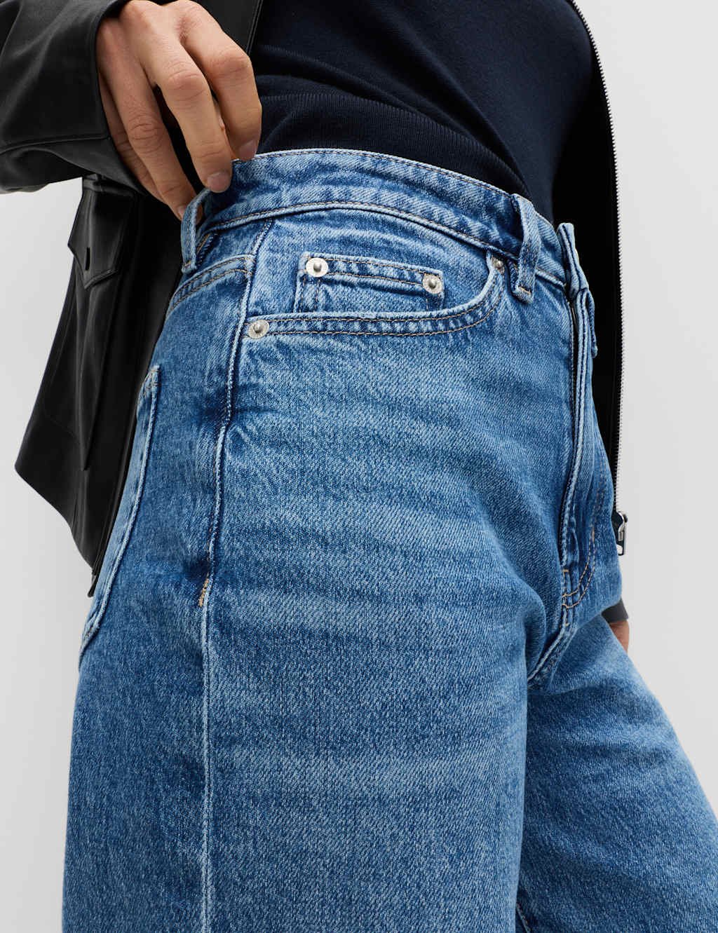 Marks & Spencer M&S Mom High Waisted Ankle Grazer Jeans Medium Indigo - 2