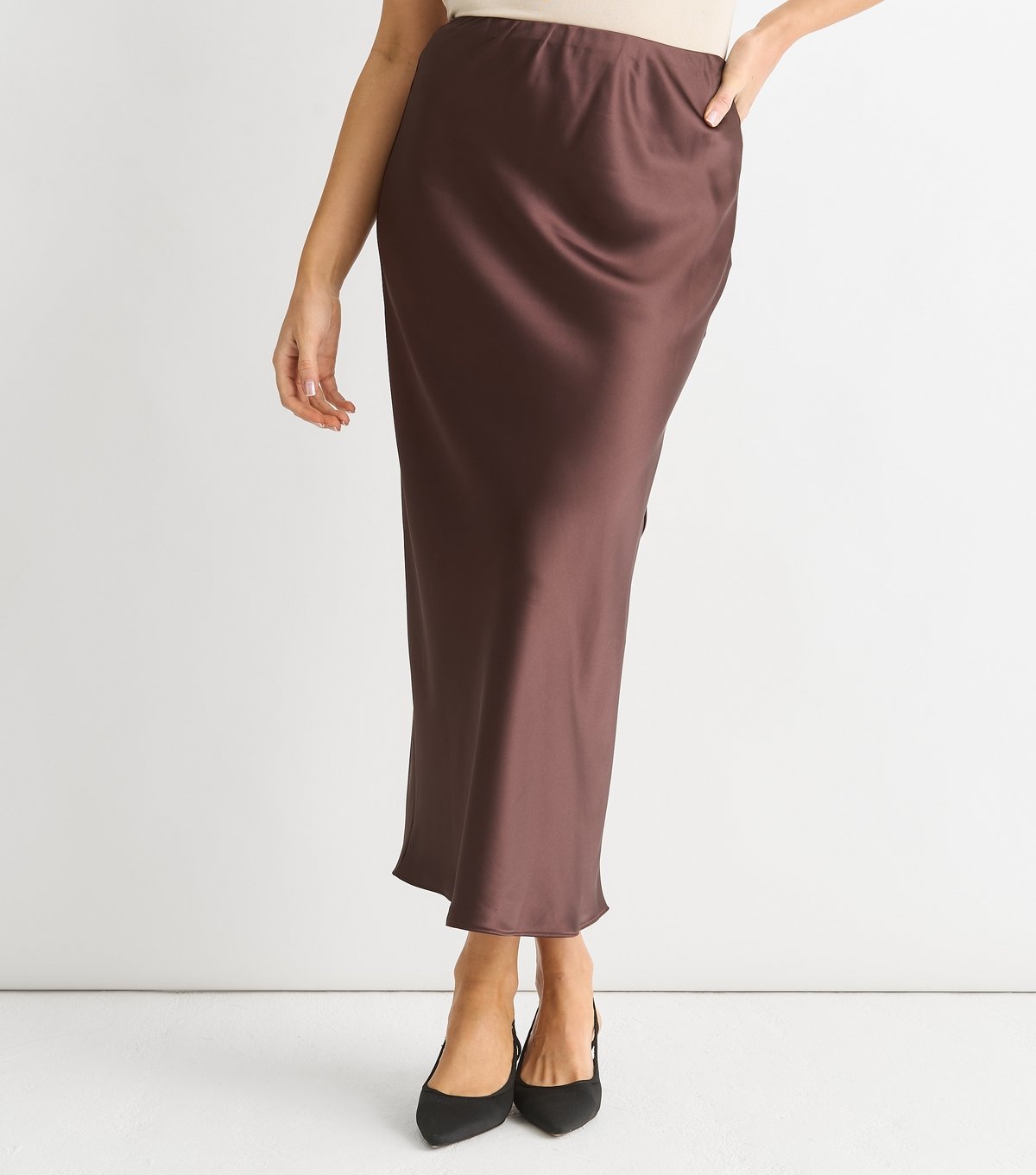 Gini London Women's Brown Satin Midi Skirt Gini London New Look - 2