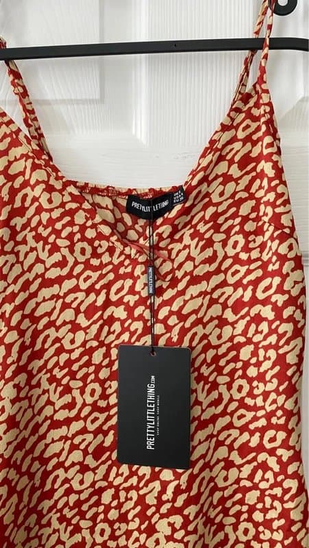 PrettyLittleThing Ted leopard saten dress