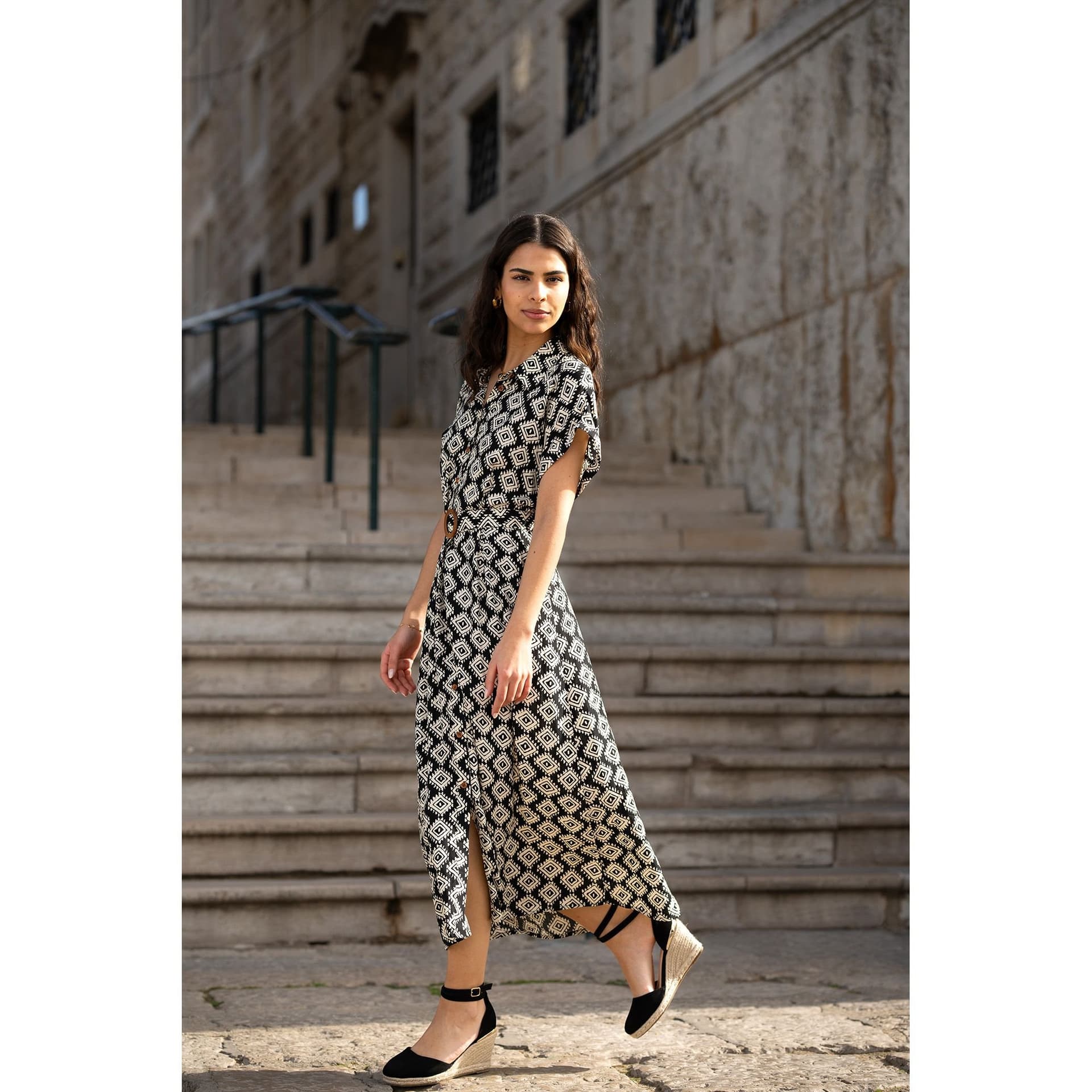 Yumi Yumi Women's Black Viscose Midi Shirt Dress With Matching Belt