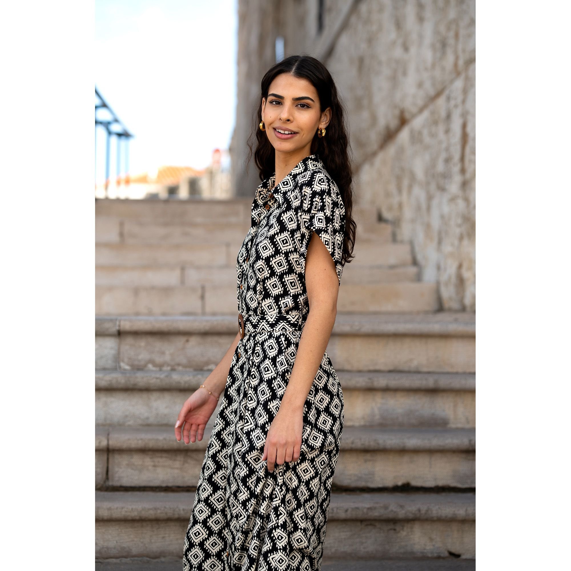 Yumi Yumi Women's Black Viscose Midi Shirt Dress With Matching Belt - 3