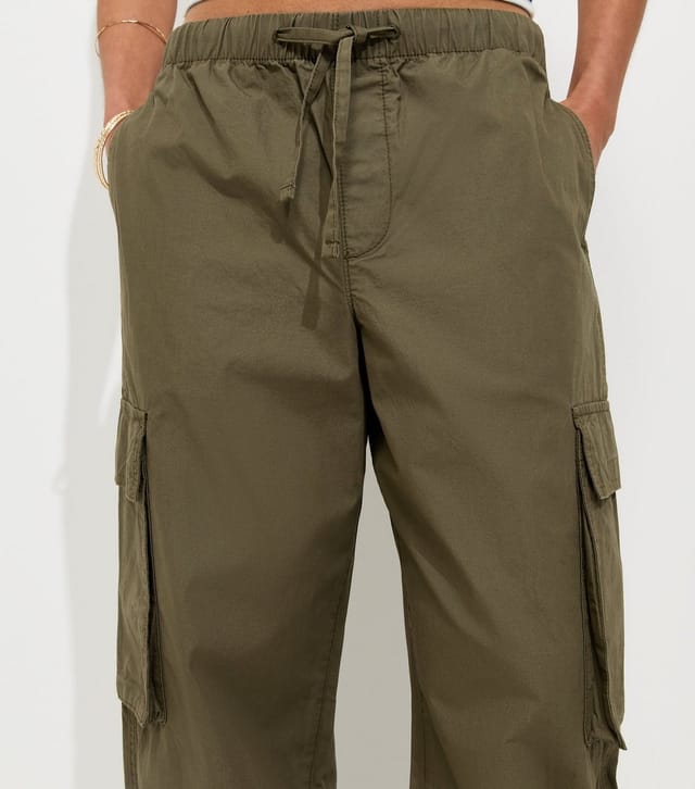 New Look Women's Dark Khaki Barrel Leg Cargo Trousers New Look - 3