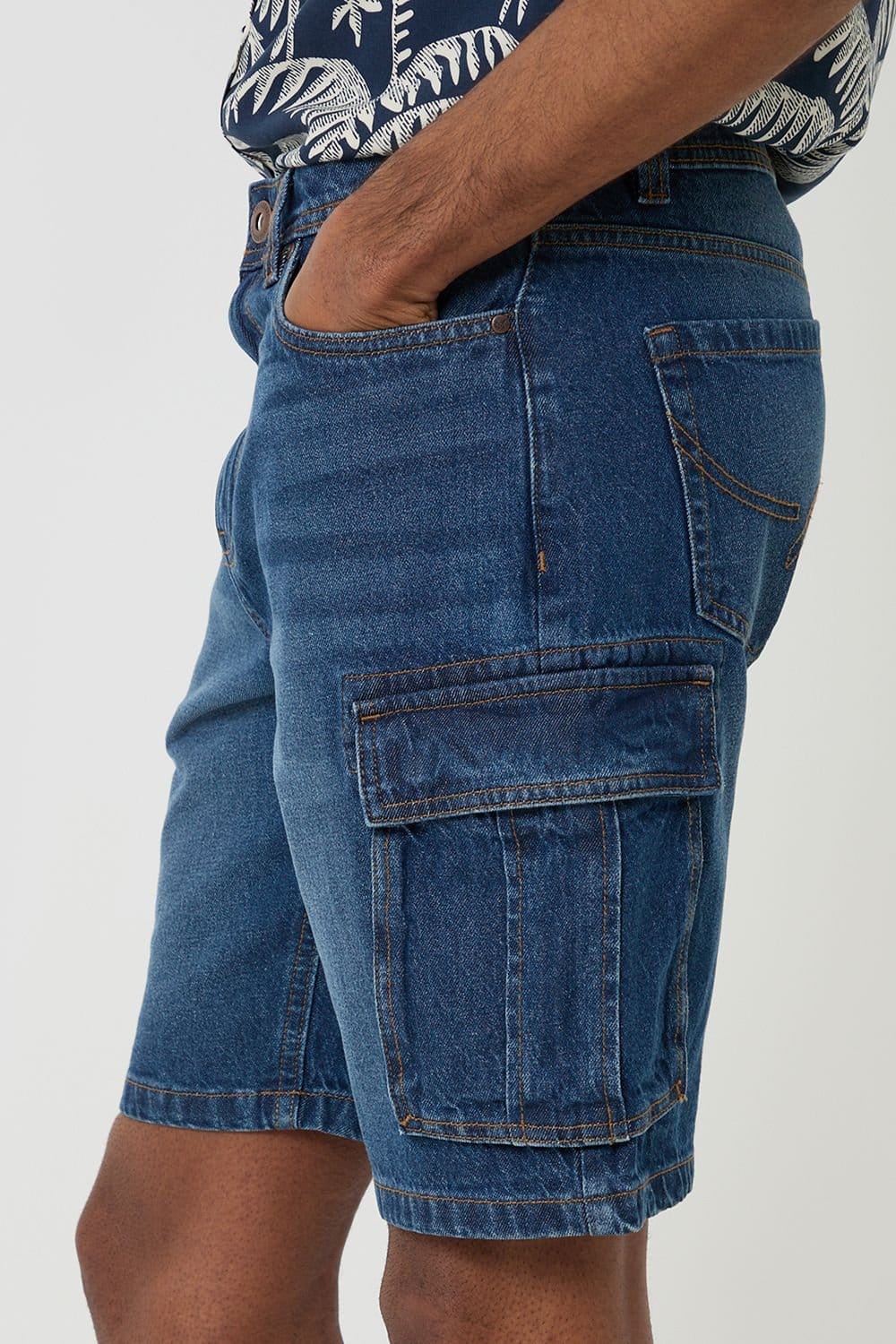Threadbare Threadbare Men's Regular Fit Denim Cargo Shorts in Blue - 4