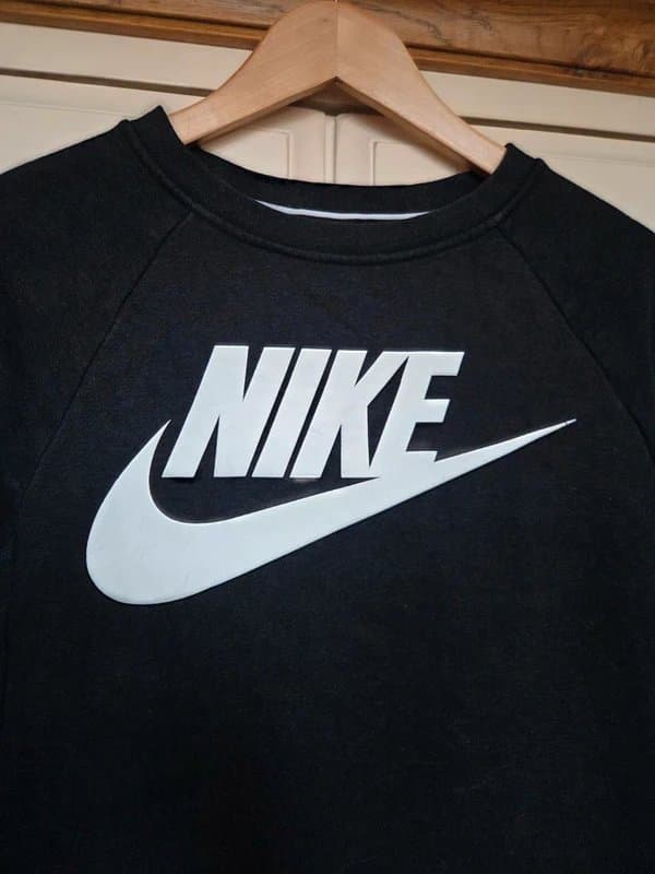 Nike Nike Black Sweatshirt | XS | Classic Logo