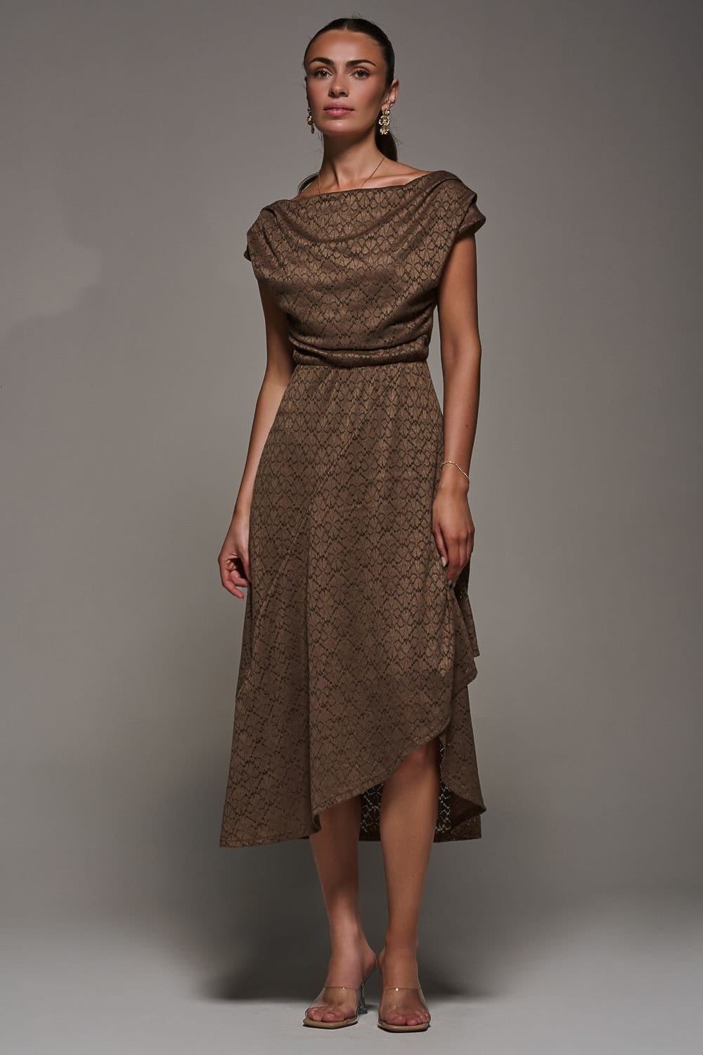 Jolie Moi Jolie Moi Women's Textured Asymmetrical Draped Midaxi Dres in Brown - 4