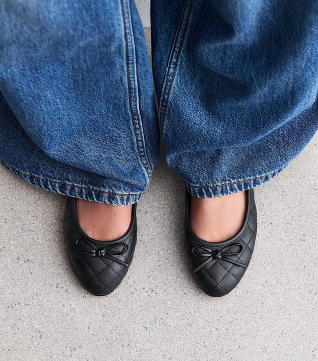 New Look Women's Black Quilted Faux Leather Ballet Flats Vegan New Look - 2