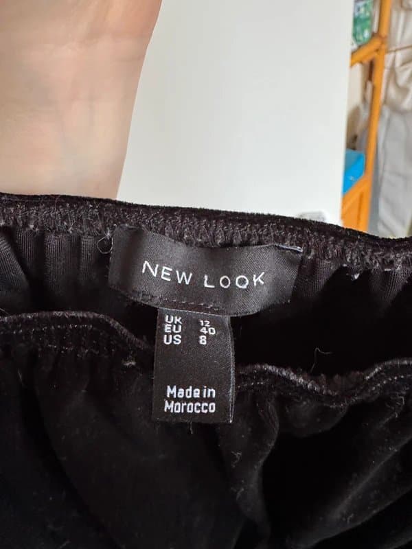 New Look Witchy velvet cropped longsleeve top