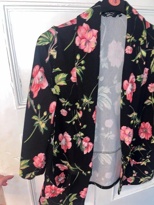 New Look New Look Black floral blazer