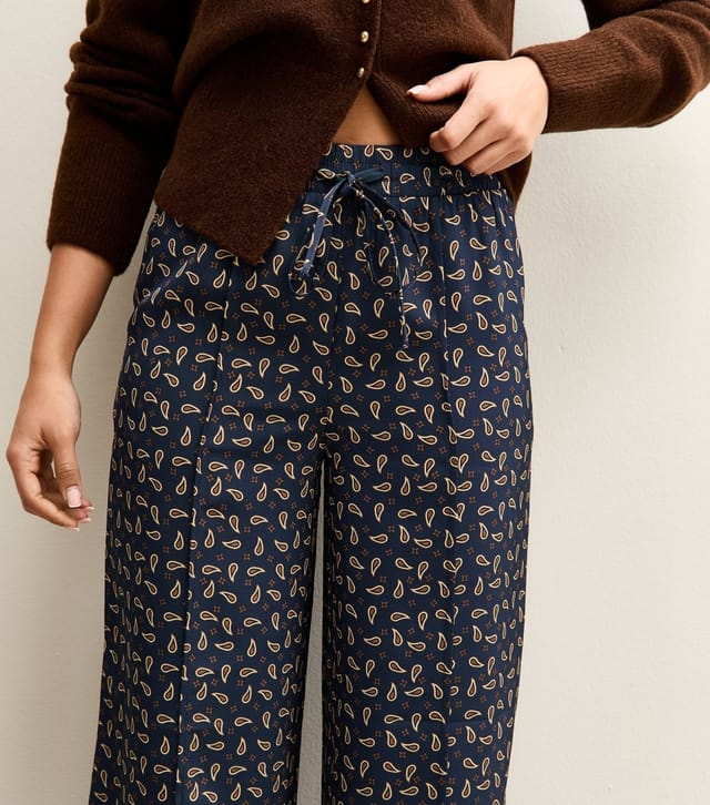 New Look Women's Petite Blue Satin Paisley Wide Leg Trousers New Look - 2