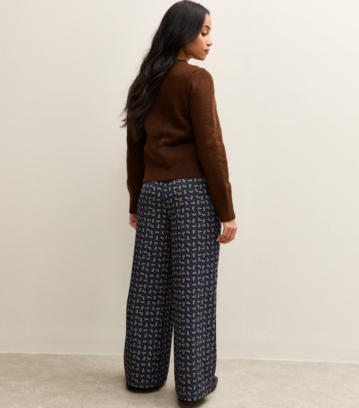 New Look Women's Petite Blue Satin Paisley Wide Leg Trousers New Look - 4