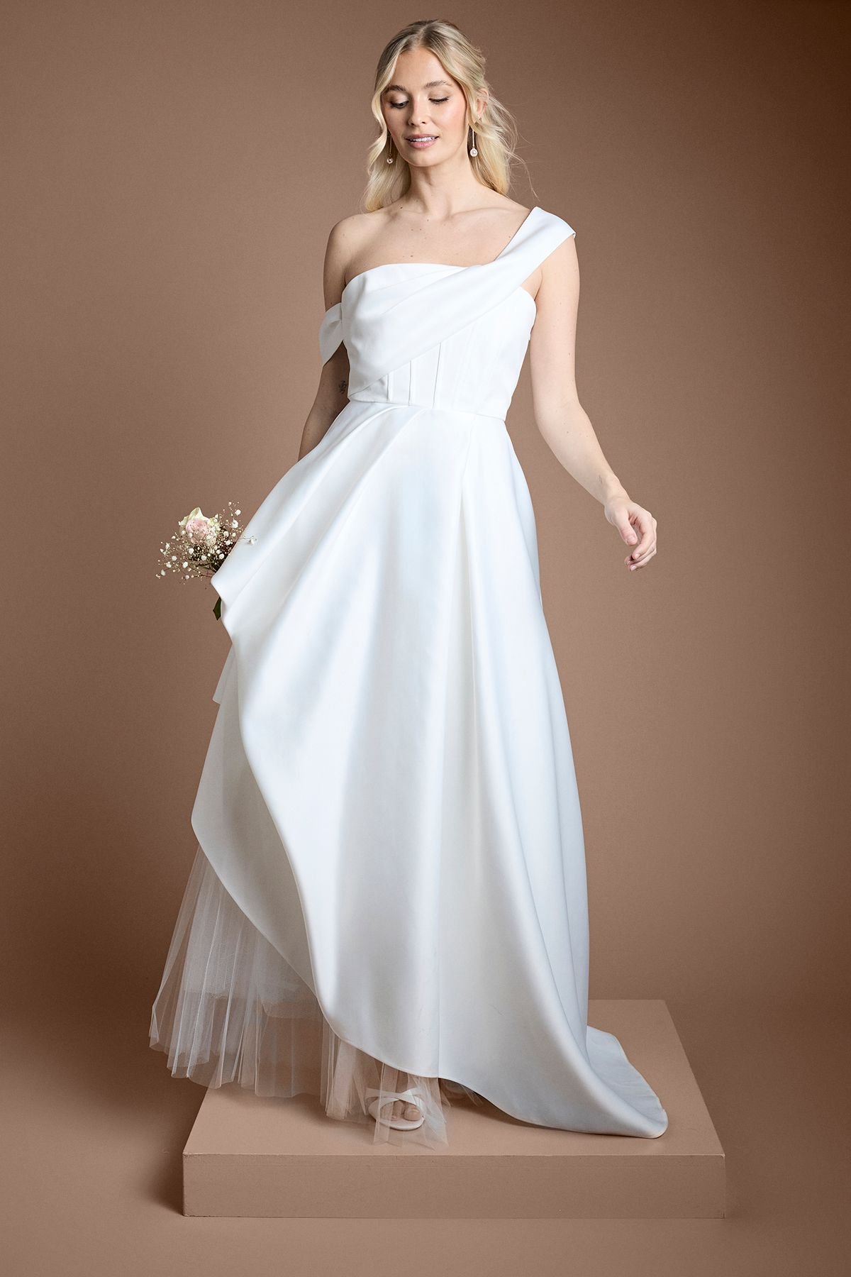 Coast Coast Women's One Shoulder Bodice Asymmetric Skirt Wedding Dress in Ivory - 4