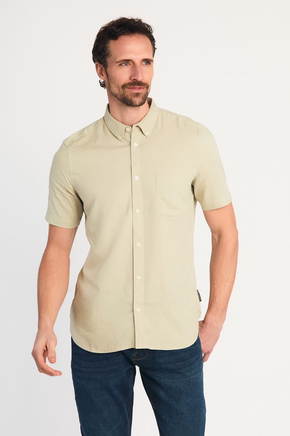 French Connection French Connection Men's Linen Blend Short Sleeve Chest Pocket Shirt in Light Green