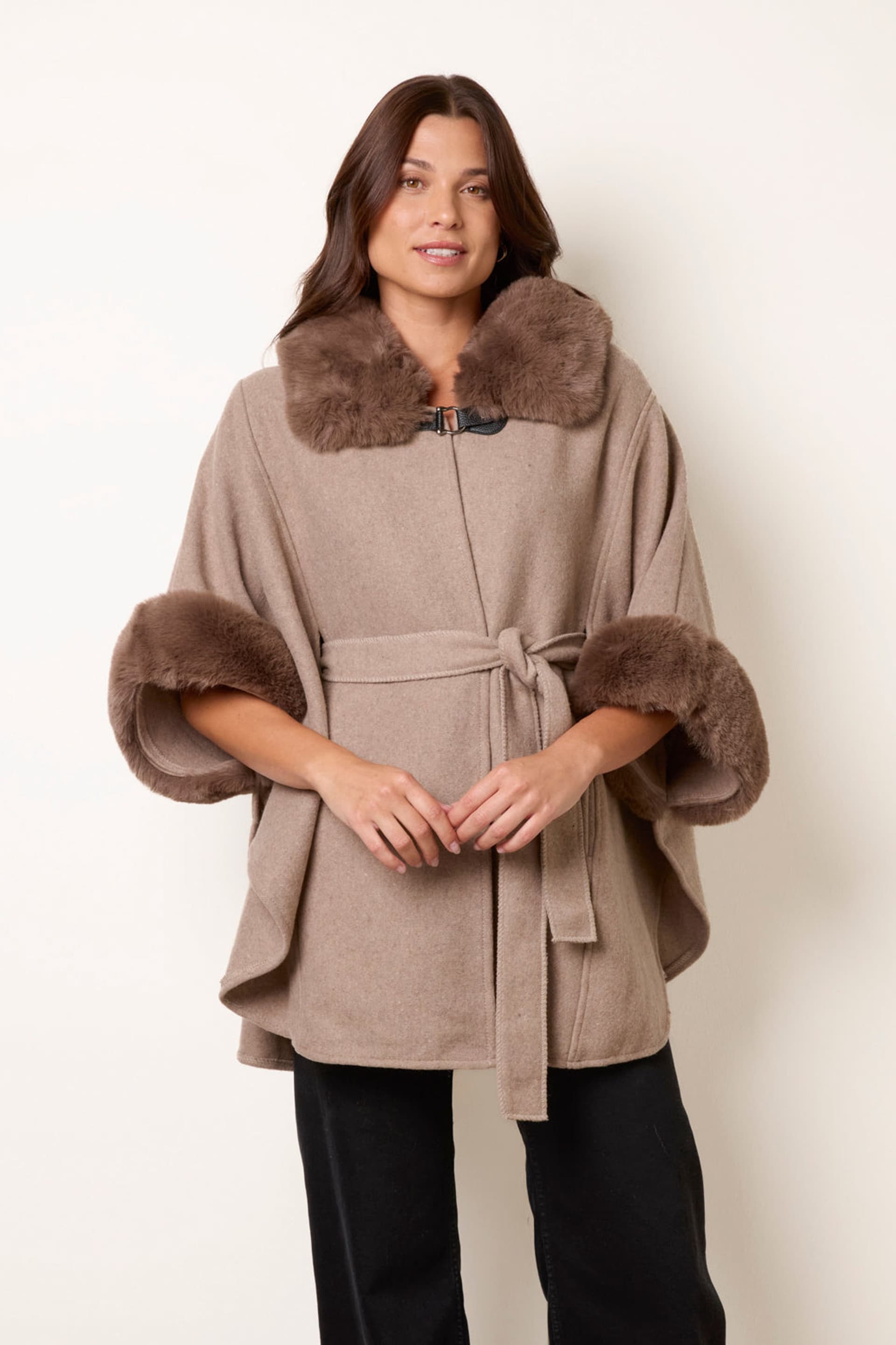 Blue Vanilla Blue Vanilla Women's Light Brown Short Sleeve Collar Poncho