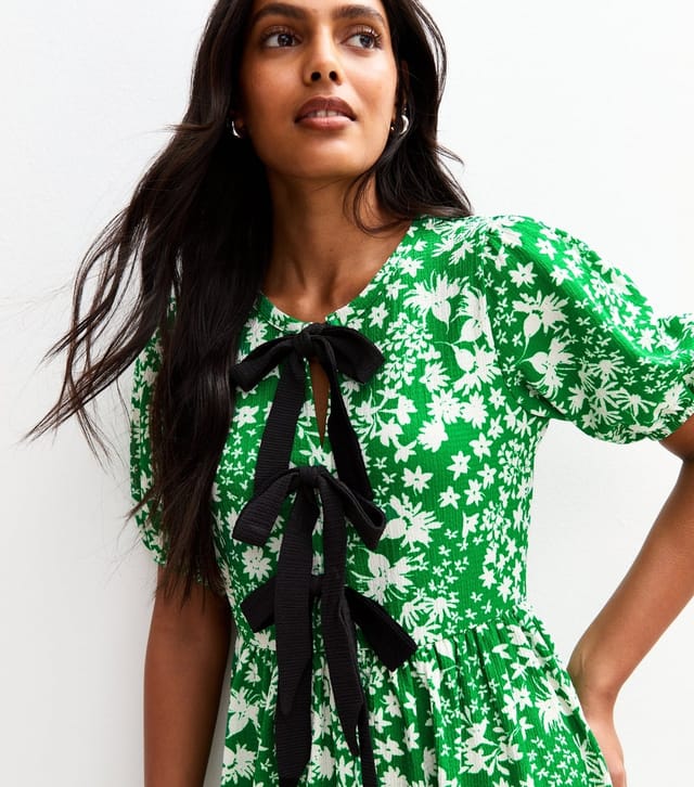 New Look Women's Green Floral Print Textured Tie Front Mini Dress New Look - 2