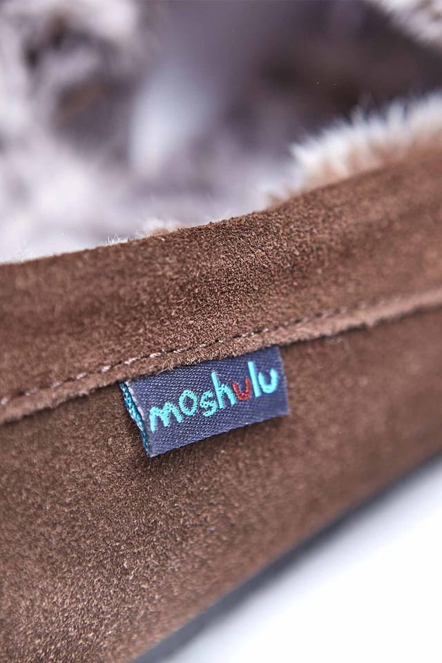 Moshulu Moshulu Men's 'Fielding 3' Moccasin Slippers in Brown - 2