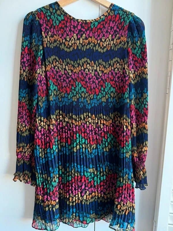 Never Fully Dressed Never Fully Dressed size 8