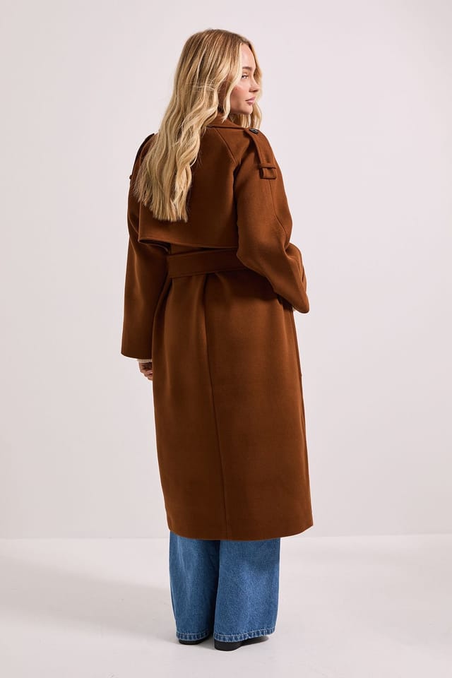 Dorothy Perkins Dorothy Perkins Women's Petite Belted Longline Coat in Chocolate - 3