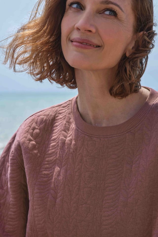 WoolOvers WoolOvers Women's Verve Jacquard Sweatshirt in Mauve - 3