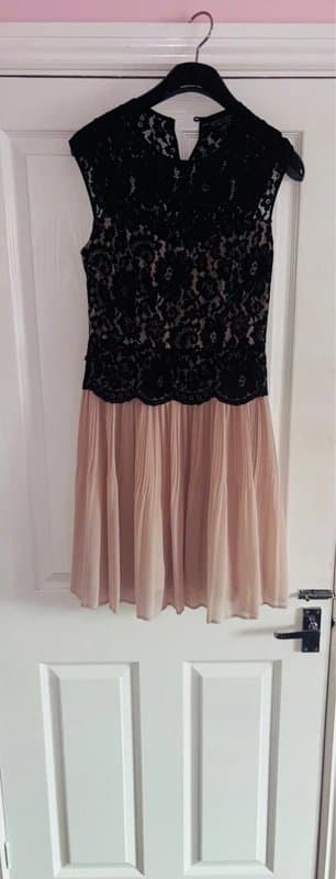 Warehouse Warehouse 10 lace pleated statement dress wedding party holiday same day post