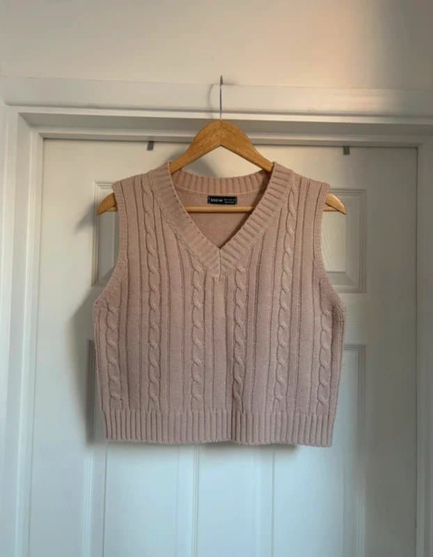 Shein Lovely Women's Beige V Neck Cable Knit Knitted Sweater Vest Top Waistcoat size M 12-14