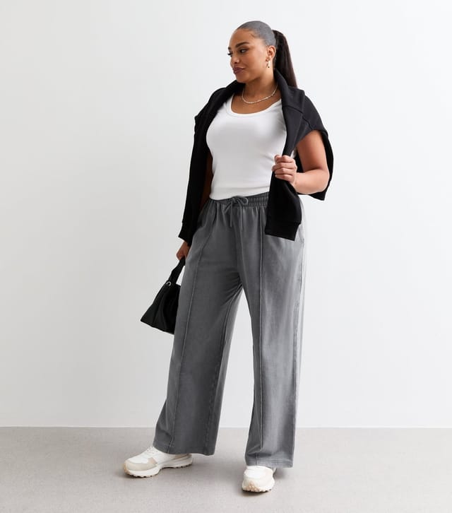 New Look Women's Plus Size Grey Pintucked Wide Leg Joggers Curves New Look - 3
