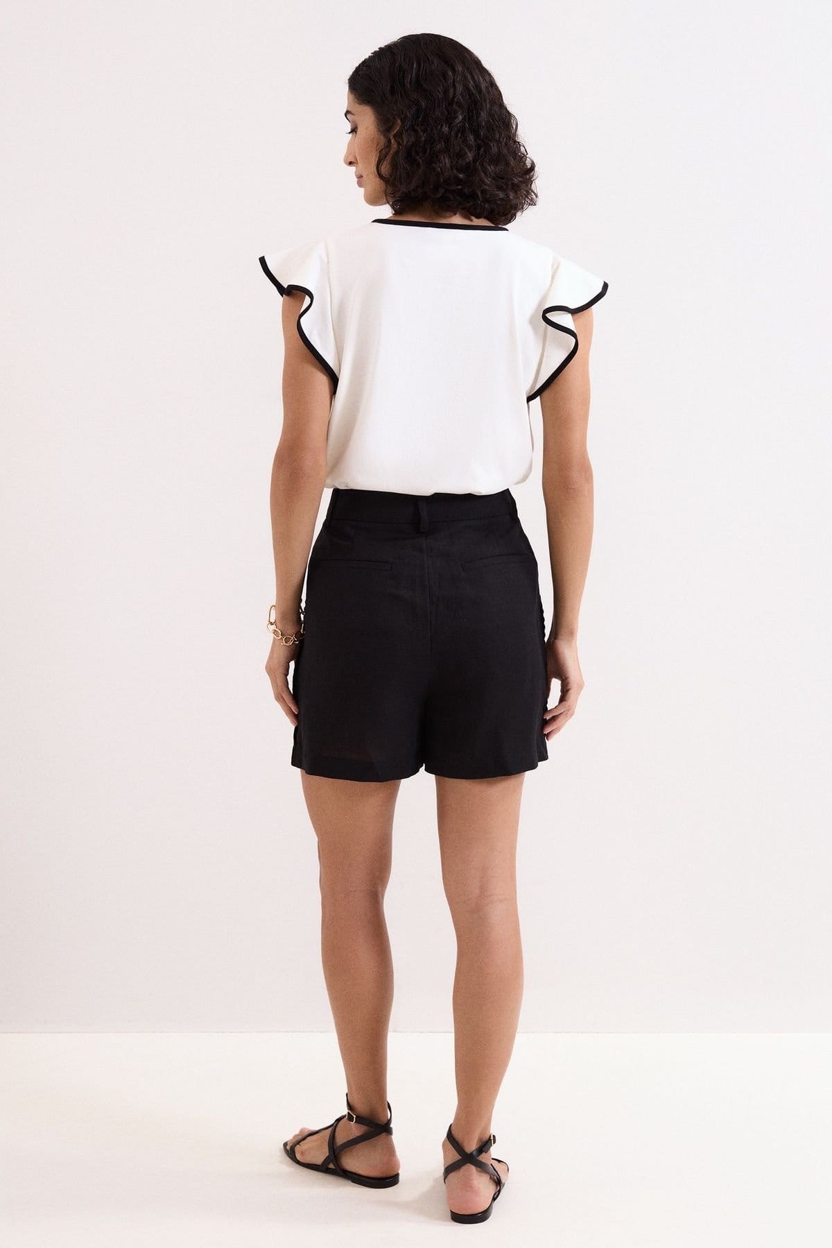 Phase Eight Phase Eight Women's Arnie Linen Shorts in Black - 4