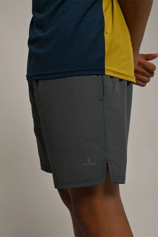 SICATRIX SICATRIX Men's 2 In 1 Concealed Undershort Slip Side Pockets Shorts in Grey - 2