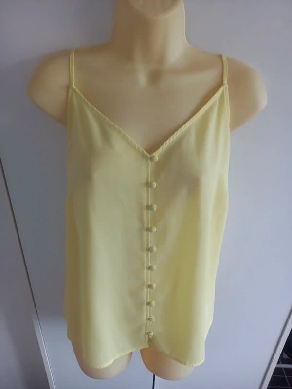 New Look Pastel yellow 💛 New look cami style top with covered button detail