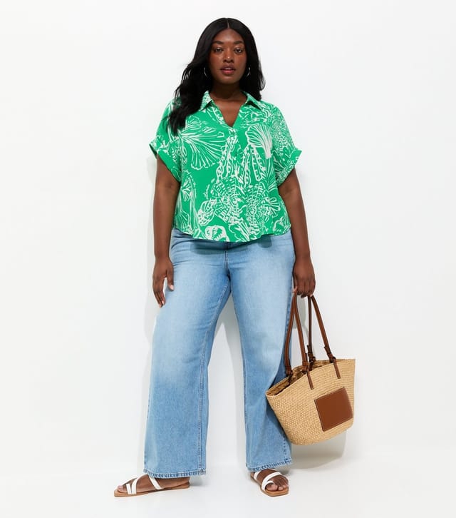 New Look Women's Plus Size Green Leaf Print Short Sleeve Shirt Curves New Look - 2