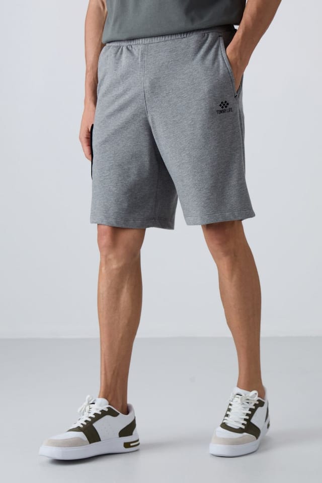 Tommy Life Tommy Life Men's Wide-leg Cargo Shorts in Grey - 2