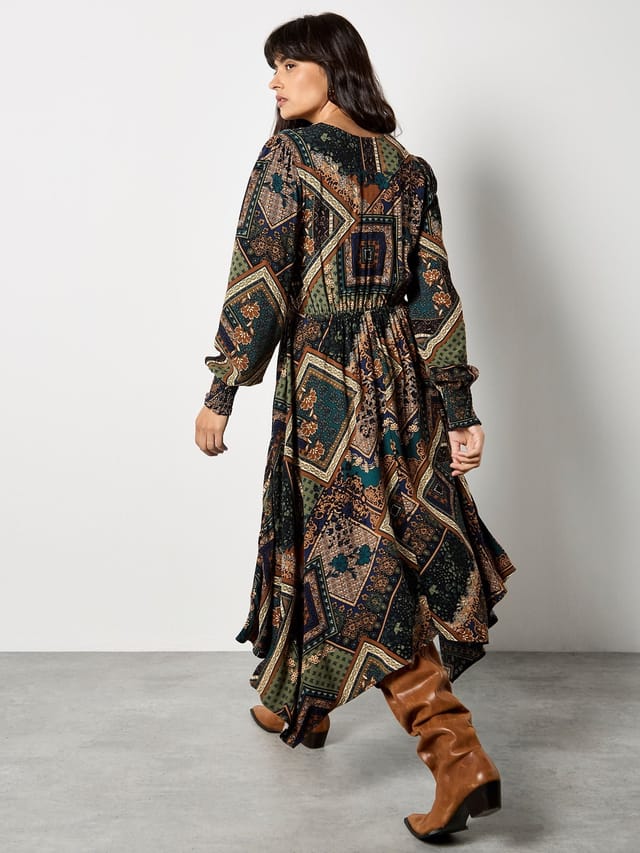 Apricot Apricot Women's Patchwork Print Hanky Hem Midaxi Dress in Green - 3