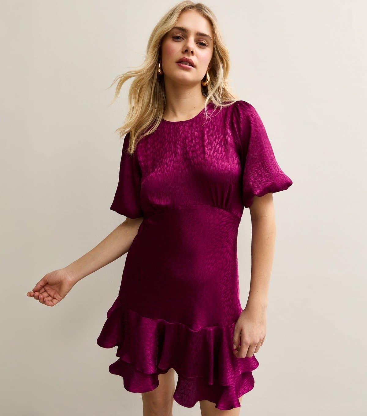 New Look Women's Pink Feather Effect Jacquard Satin Mini Dress New Look