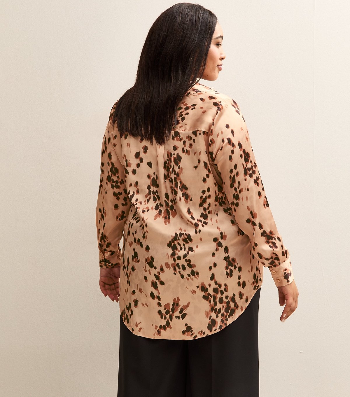 New Look Women's Plus Size Pink Leopard Print Print Satin Shirt Curves New Look - 4