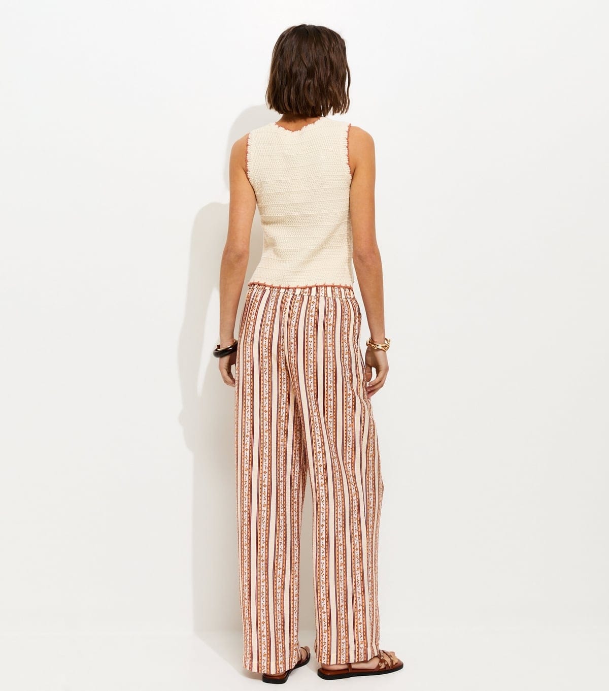 New Look Women's Red Floral Striped Wide Leg Trousers New Look - 4