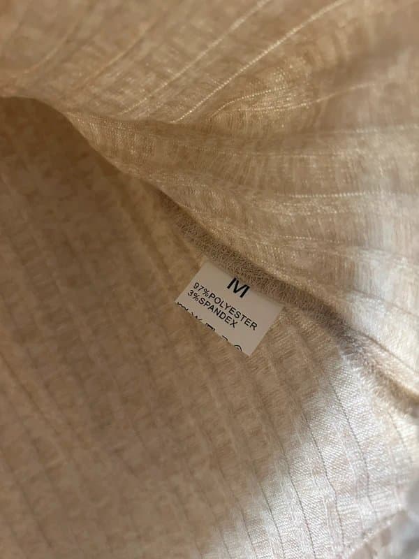 The Unbranded Brand Beige Ribbed High Neck Long Sleeve Top – Size M – Brand New