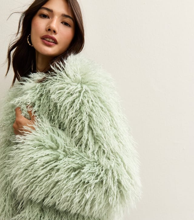 New Look Women's Light Green Faux Fur Coat New Look - 2
