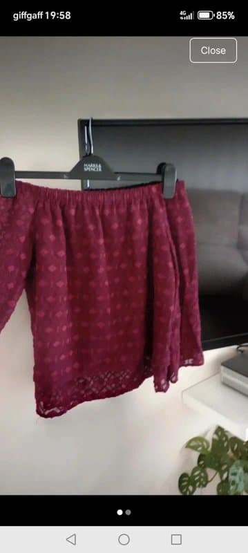 The Unbranded Brand Ladies size 8 burgundy crochet trim bandeau off shoulder blouse top