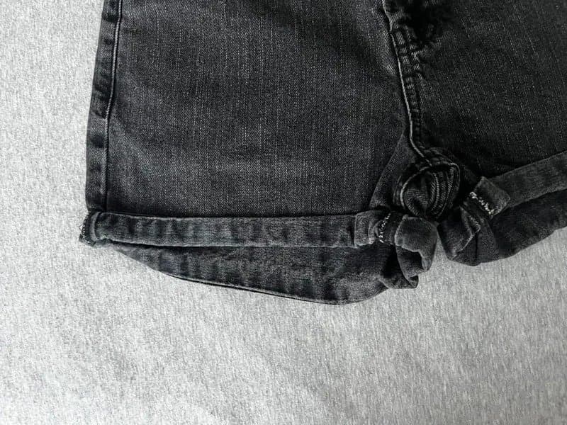 ASOS Ladies ASOS Black Denim High Waisted Shorts Size 10