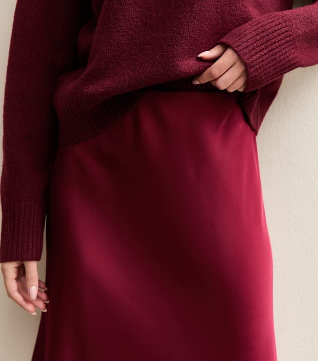 Gini London Women's Light Burgundy Contrast Lace Trim Satin Midaxi Skirt Gini London New Look - 2