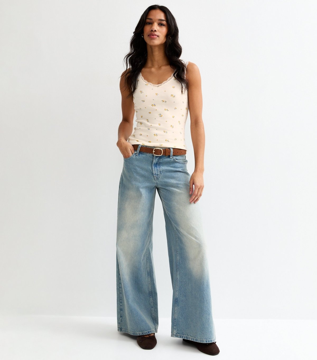 New Look Women's White Ditsy Floral Lace Trim Vest Top New Look - 3