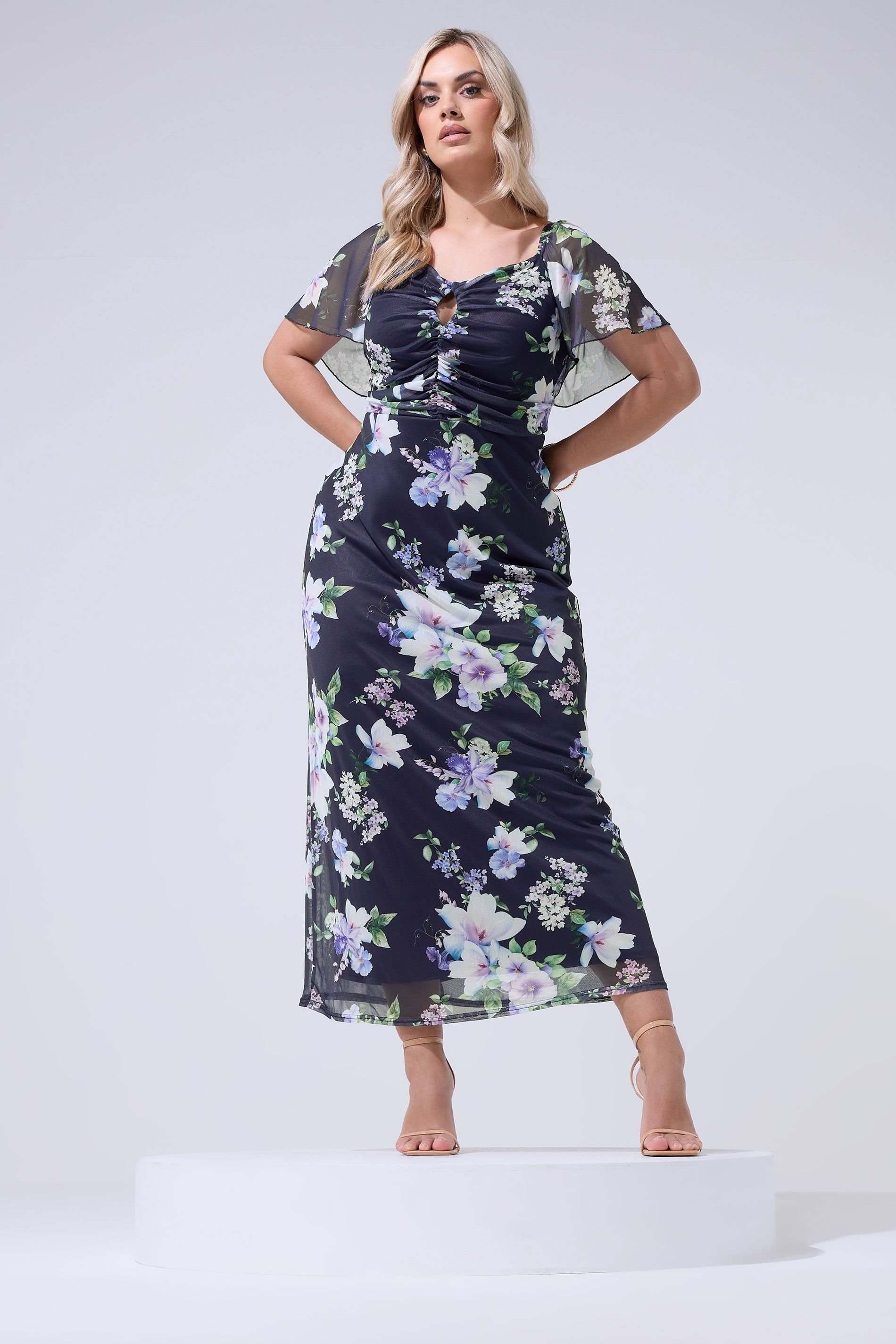 Yours Yours Women's Floral Keyhole Detail Maxi Dress in Dark Navy - 3