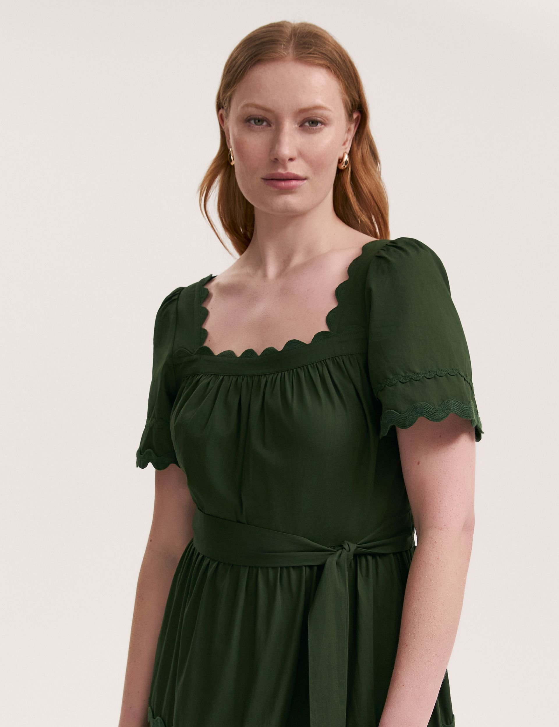 Finery London Finery London Women's Corina Cotton Midi Tiered Dress in Bottle Green - 2