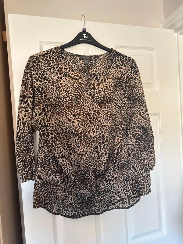 Primark Leopard print top