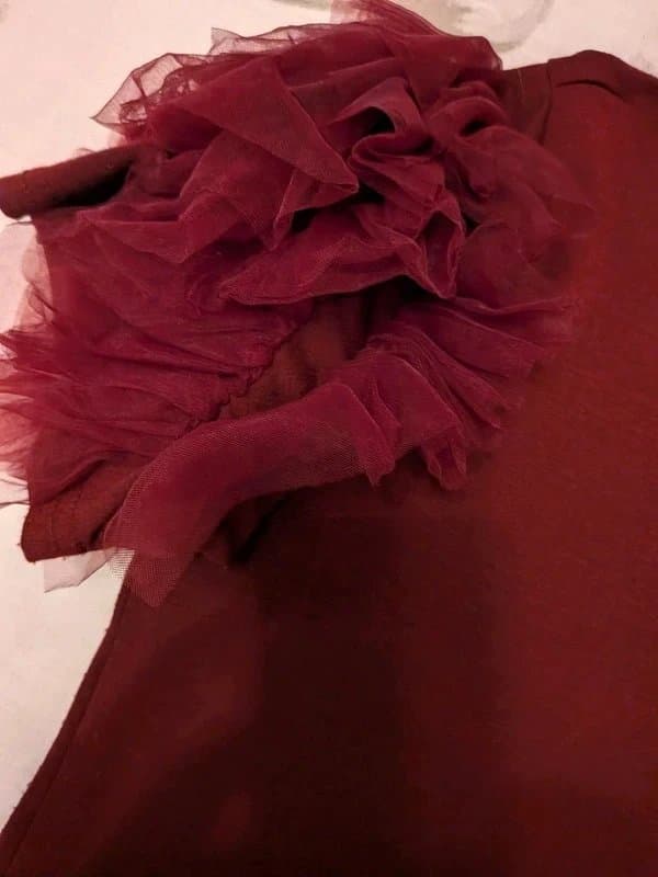 New Look Ladies burgundy tulle sleeve top