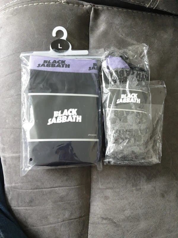 Black sabbath Black sabbath set 2 pk boxerssize large  2 pairs socks